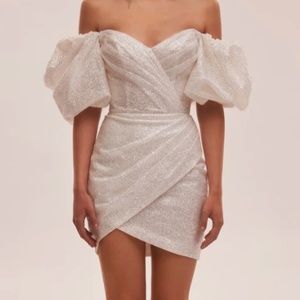 Milla White Cute mini dress with doll sleeves